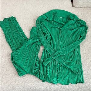 Amazon Vibrant Green Pleated Matching Set